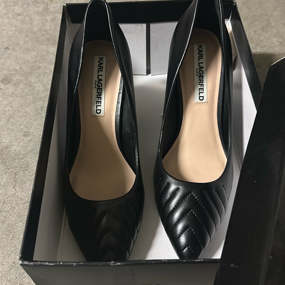 Karl lagerfeld black heels